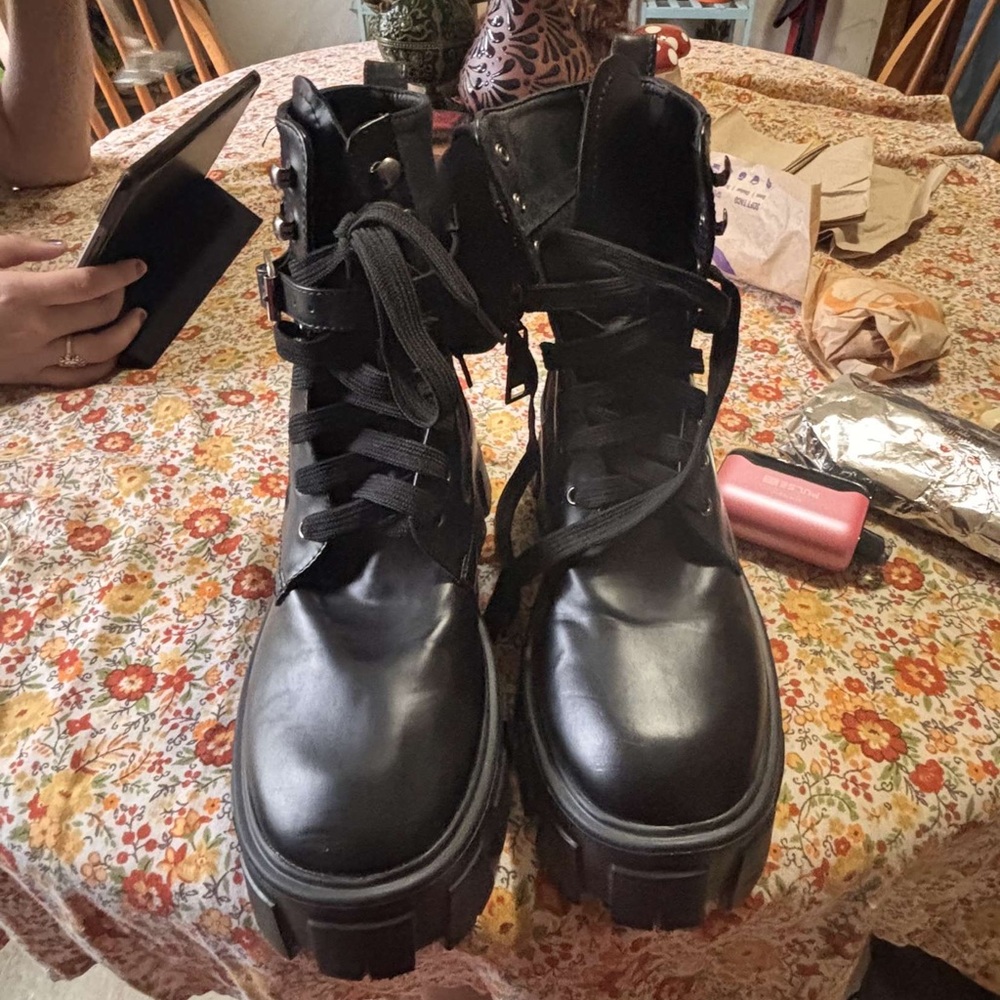 prada boots - Picture 2 of 6